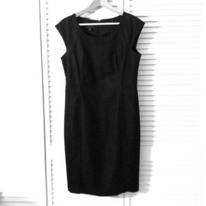 Jones New York Collection sheath LBD